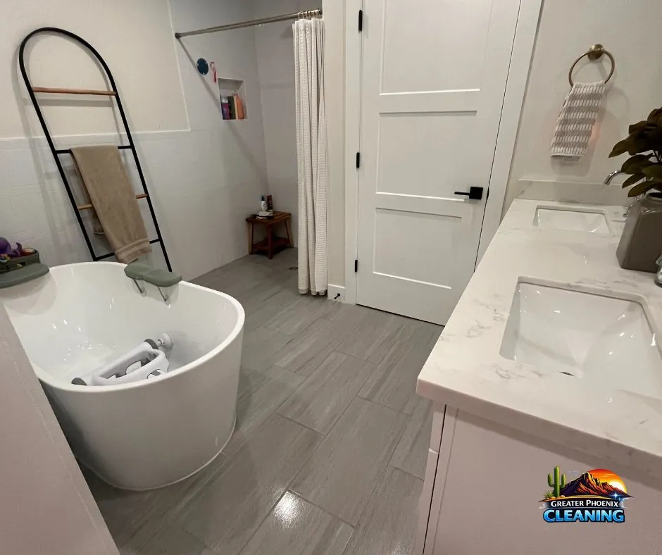Freestanding tub and double vanity in a primary bath